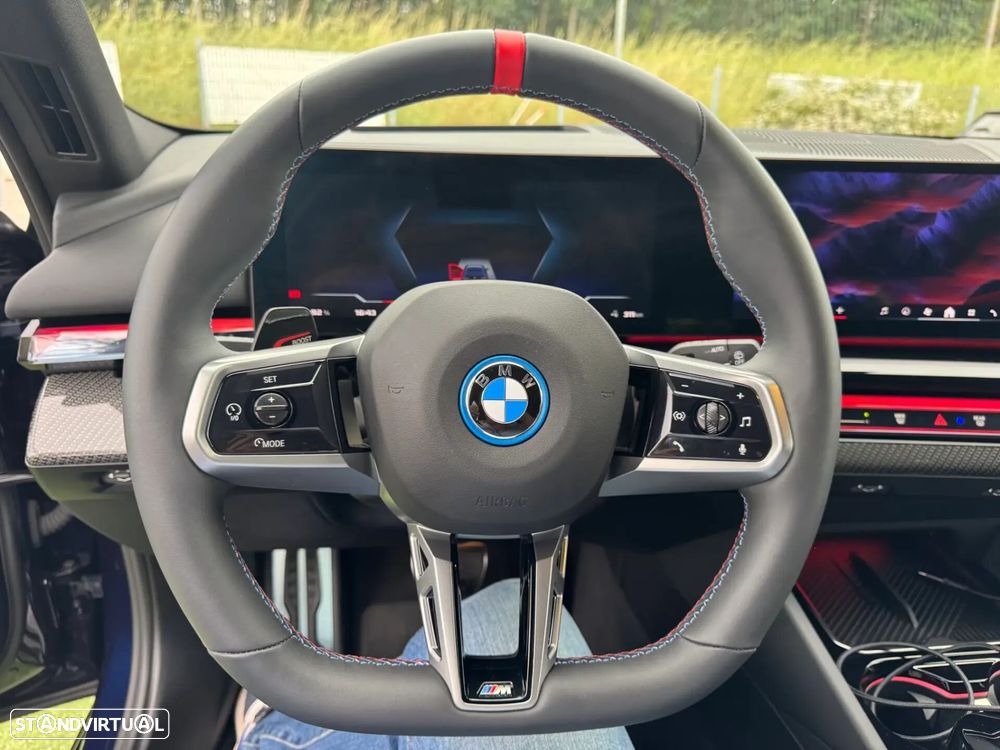 BMW i5 - 22