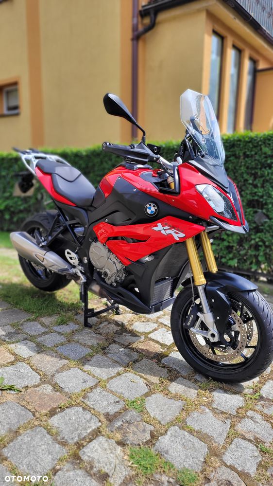 BMW XR - 8