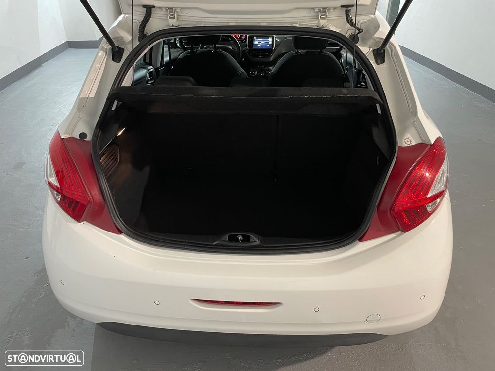 Peugeot 208 82 PureTech Style - 12