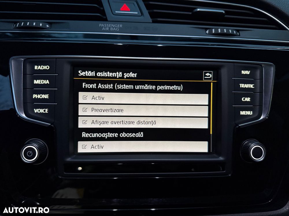 Volkswagen Touran 2.0 TDI SCR DSG Highline - 33