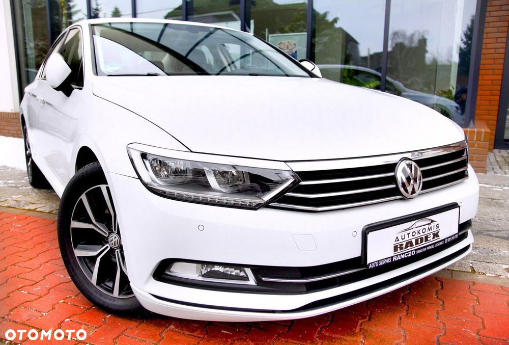 Volkswagen Passat - 2