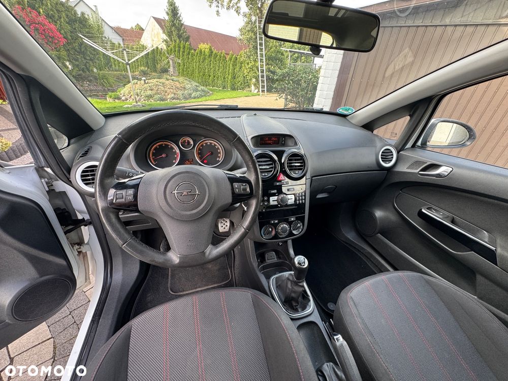 Opel Corsa 1.4 16V Sport - 14