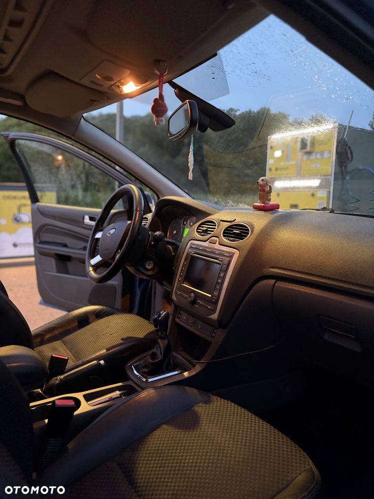 Ford Focus - 8