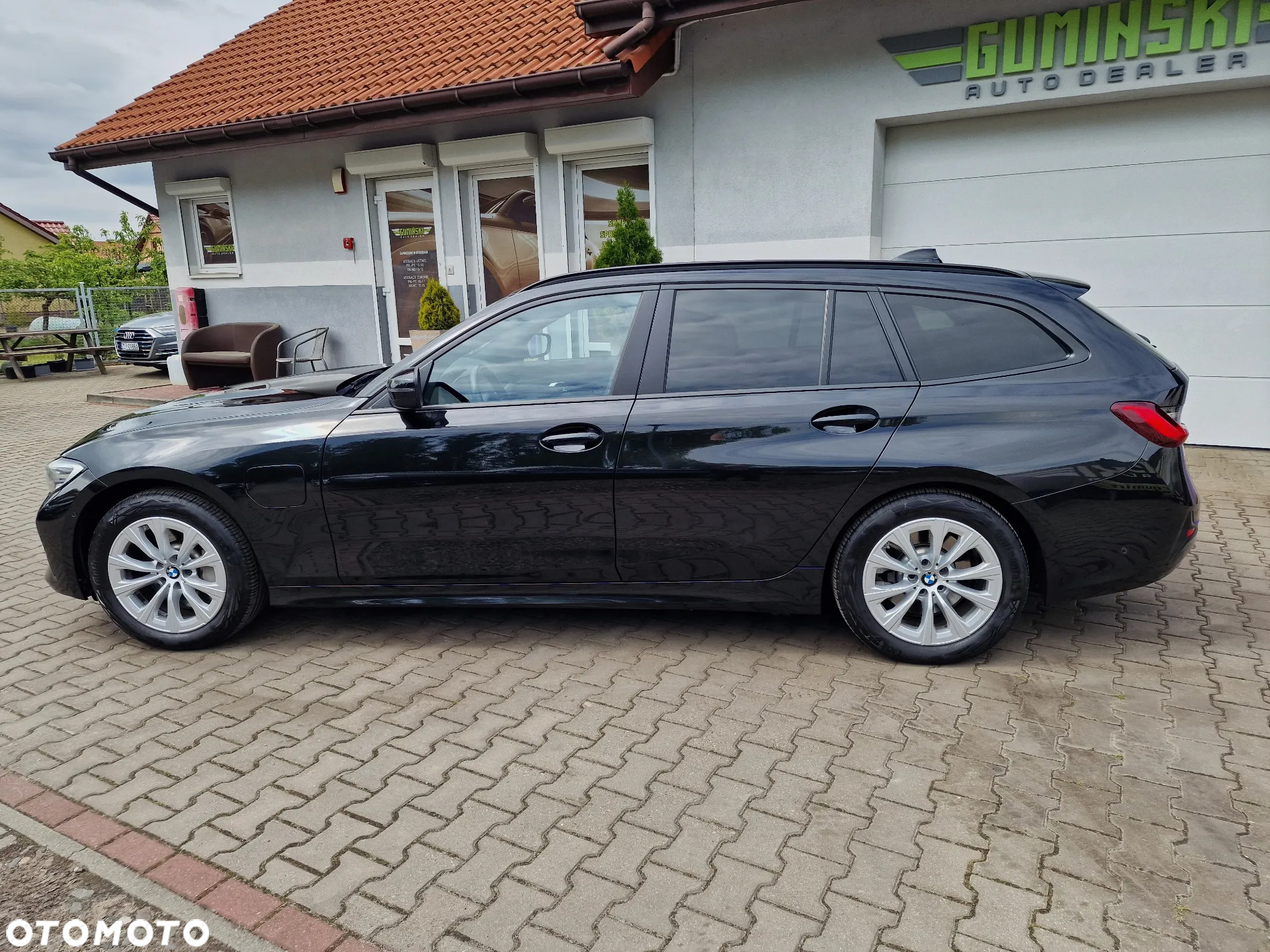 BMW Seria 3 330e PHEV - 9