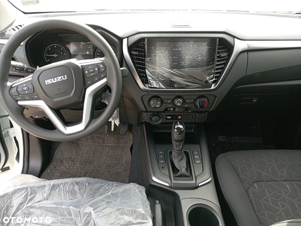Isuzu D-Max 1.9 EC LS - 22