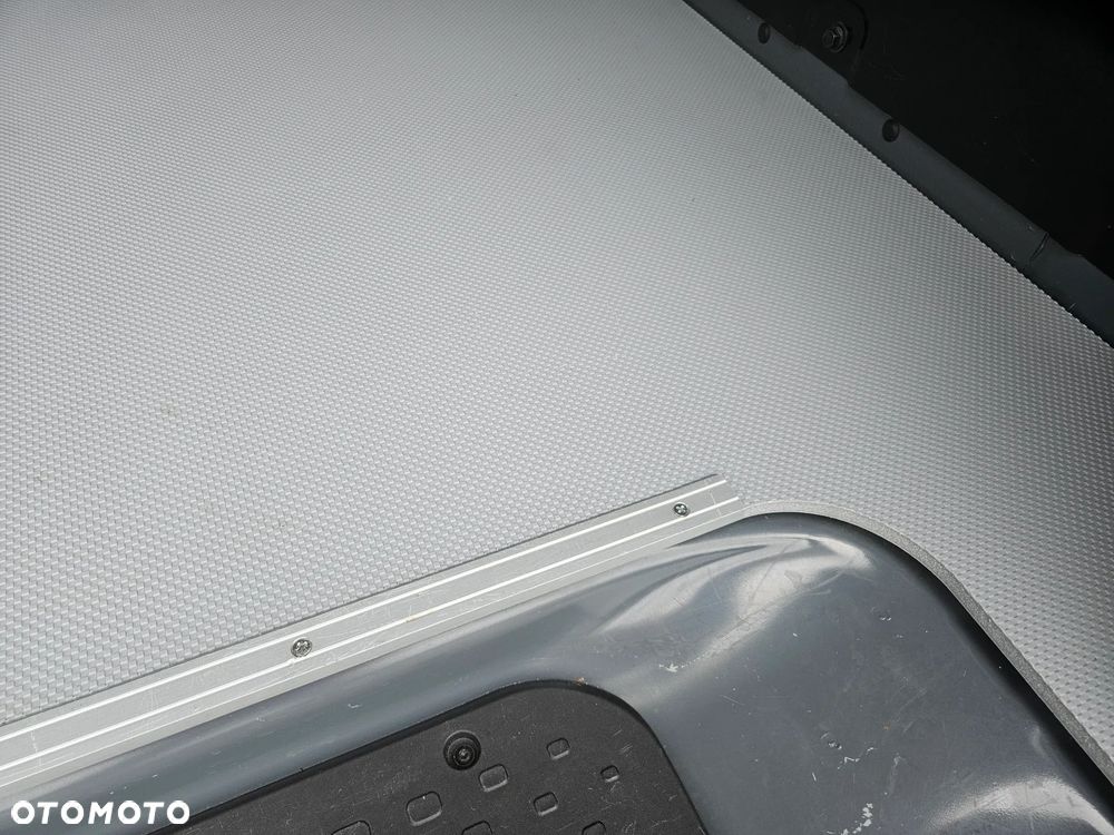 Renault Trafic - 10