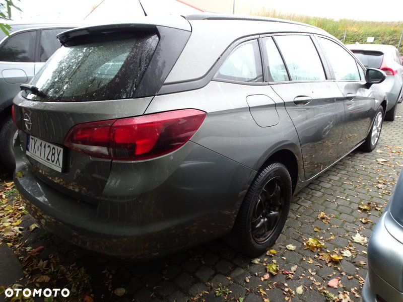 Opel Astra - 4
