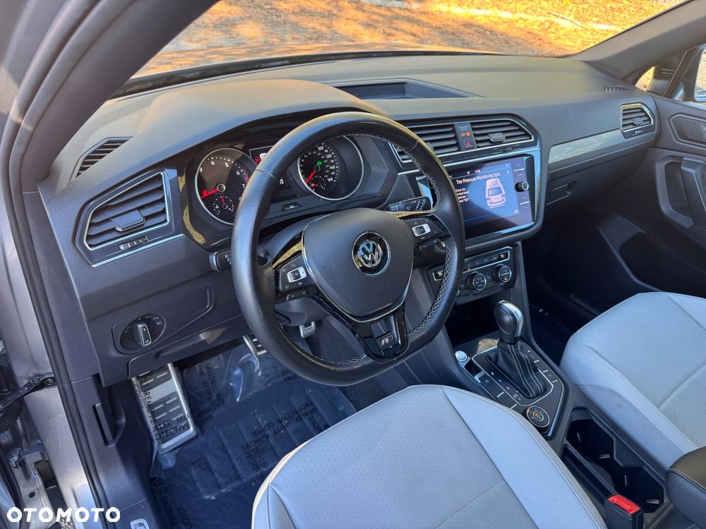 Volkswagen Tiguan 2.0 TSI 4Mot Perfectline R-Style DSG - 17