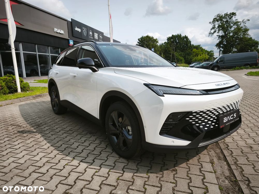BAIC 5 1.5T Comfort DCT - 4