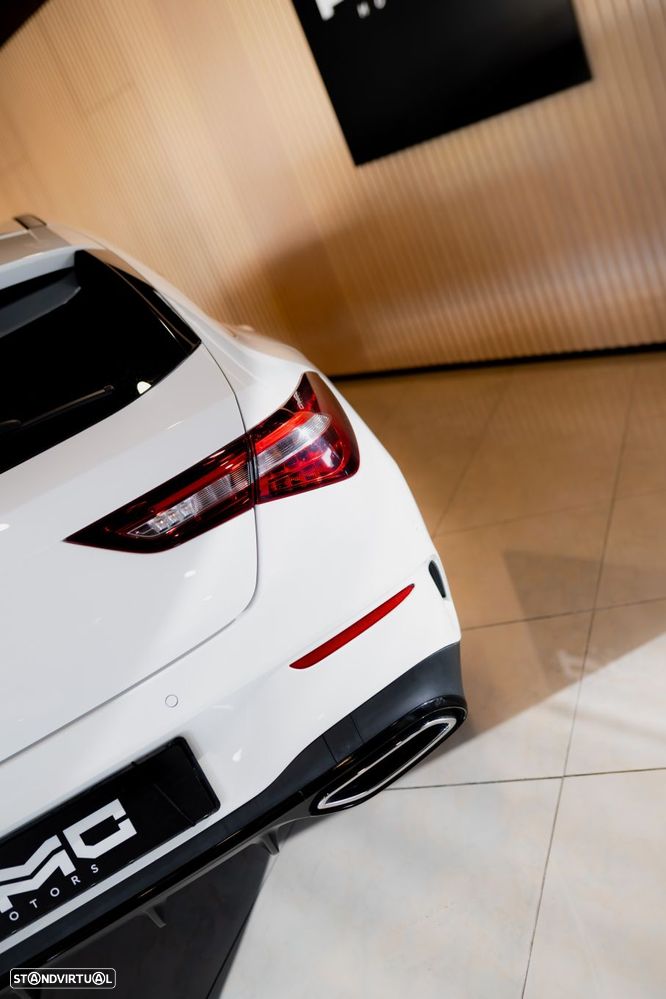 Mercedes-Benz CLA 250 e Shooting Brake AMG Line - 11