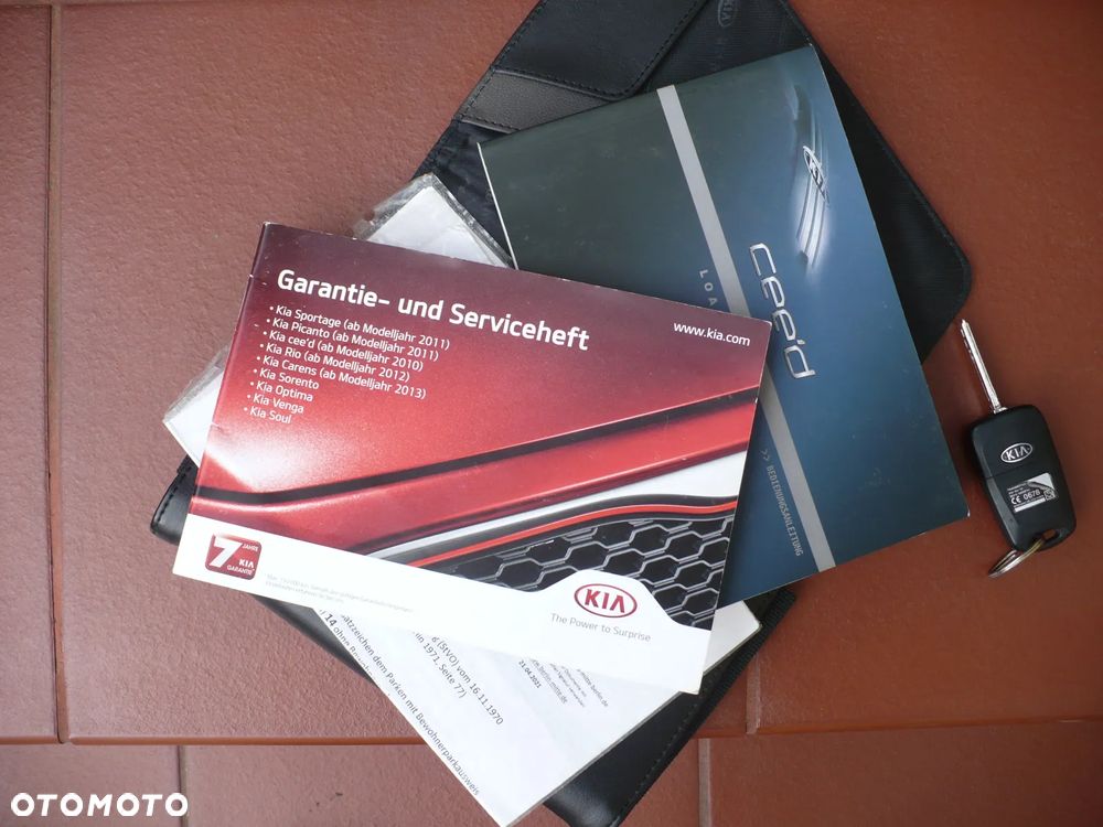 Kia Ceed 1.6 GDI Dream-Team Edition - 28