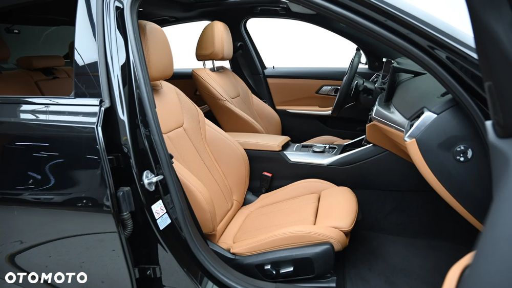 BMW Seria 3 320i Edition M Sport Shadow - 18