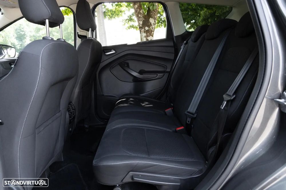 Ford Kuga 1.5 TDCi EcoBlue Titanium - 36
