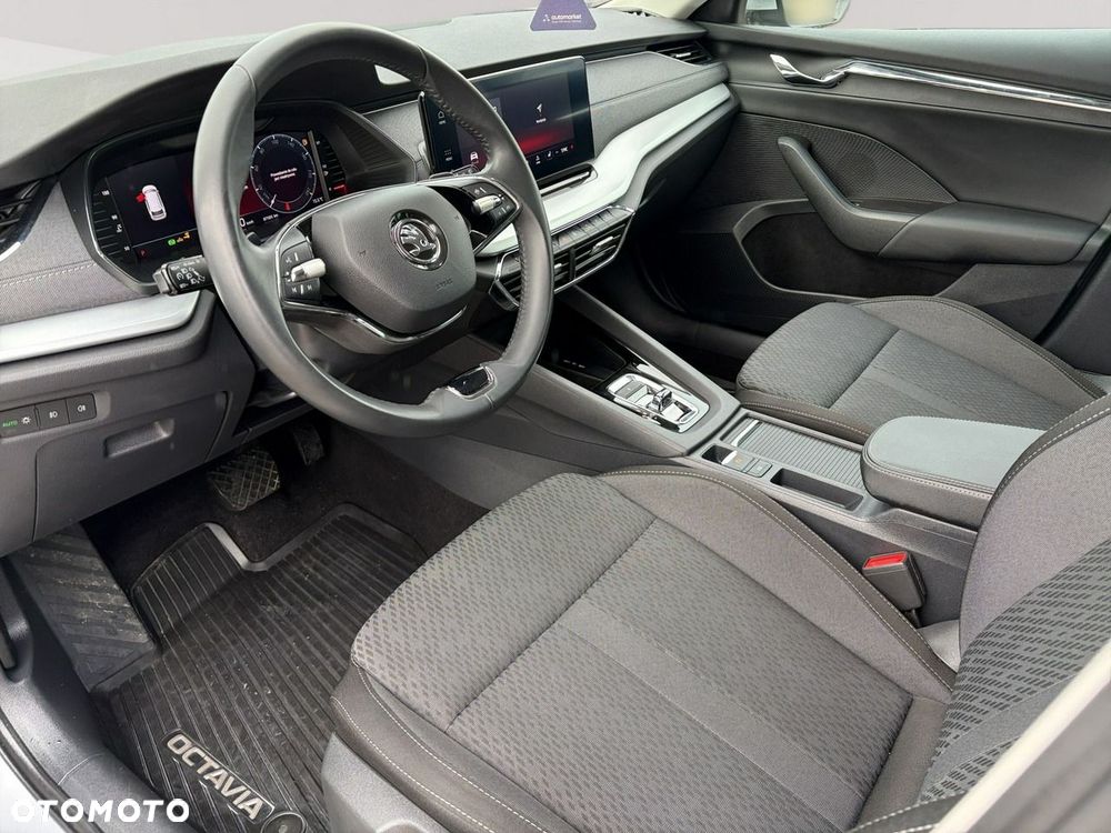 Skoda Octavia 1.5 TSI e-TEC DSG Style - 8