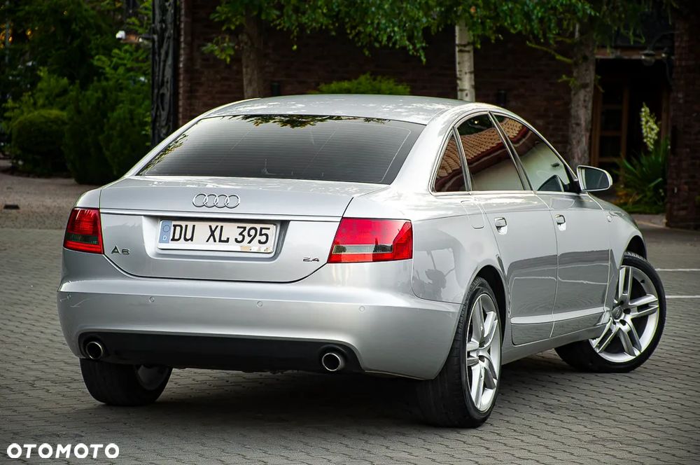 Audi A6 Limousine 2.4 - 16