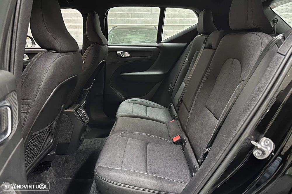 Volvo XC 40 Recharge 69 kWh Single Motor Core - 52