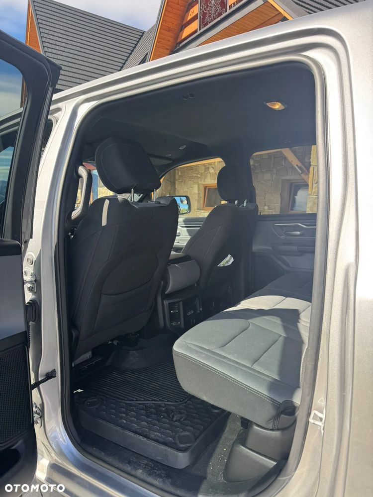 Dodge RAM 1500 5.7 4x4 - 25