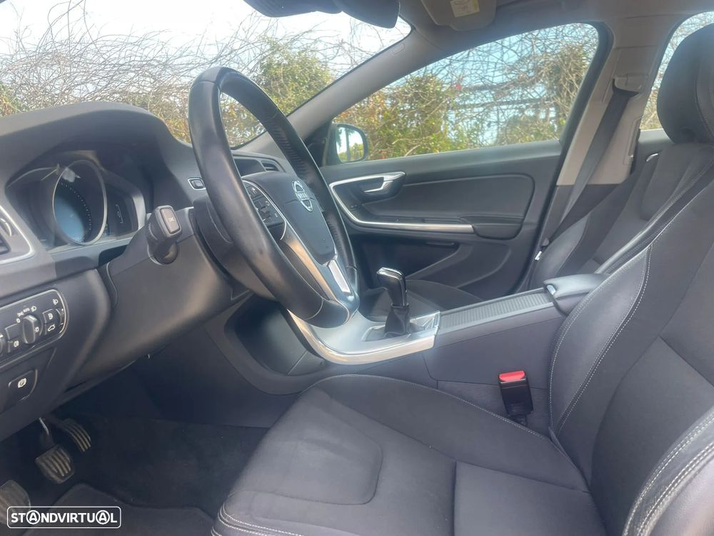 Volvo V60 - 12