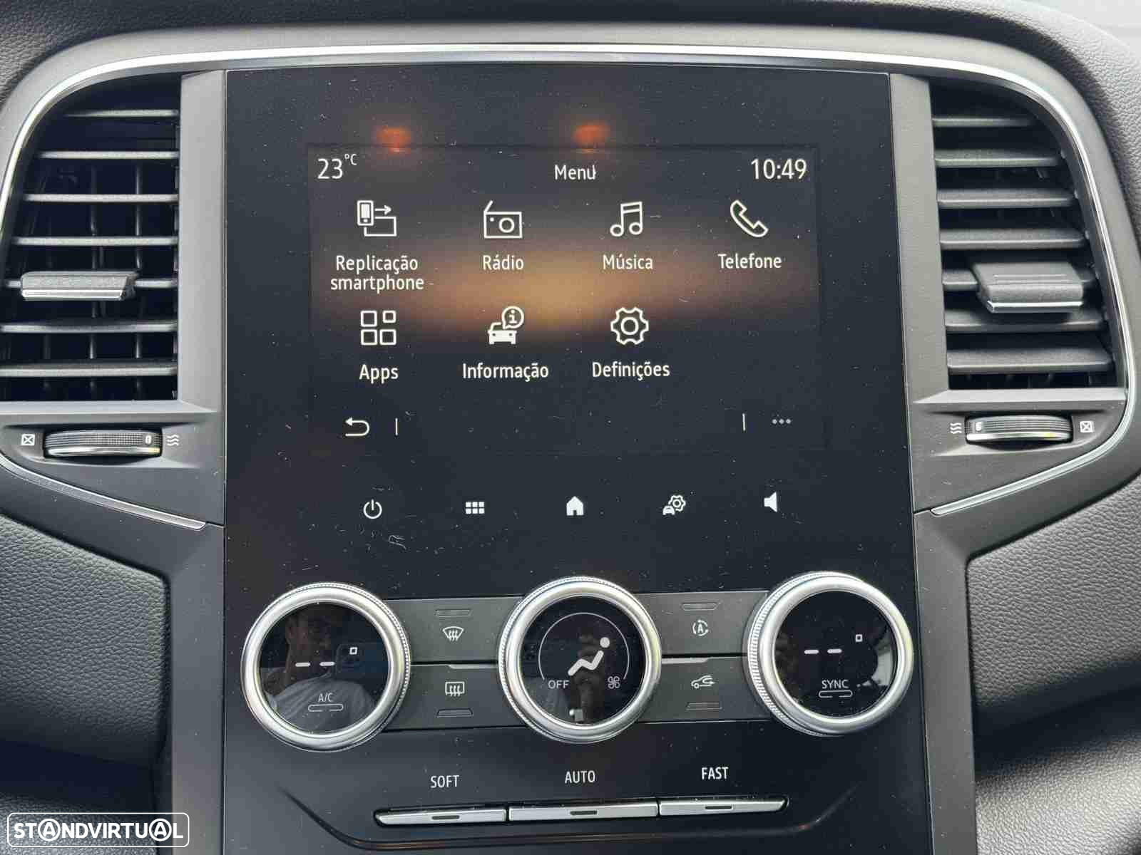 Renault Mégane 1.5 Blue dCi Equilibre EDC - 16