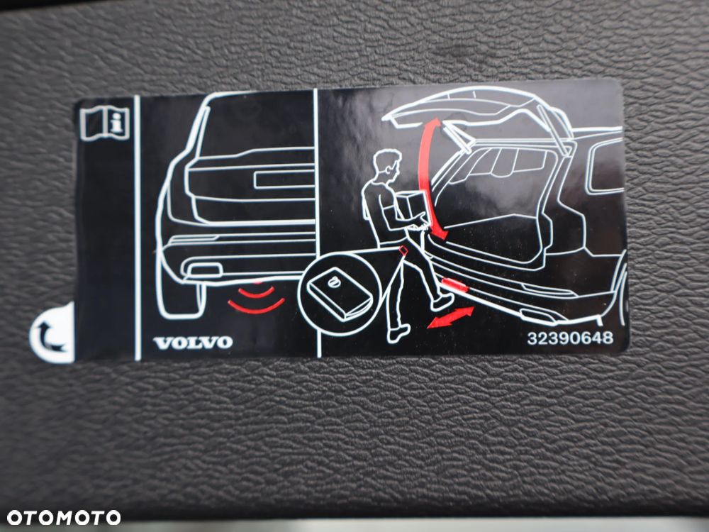 Volvo V60 B4 B Plus Dark - 18