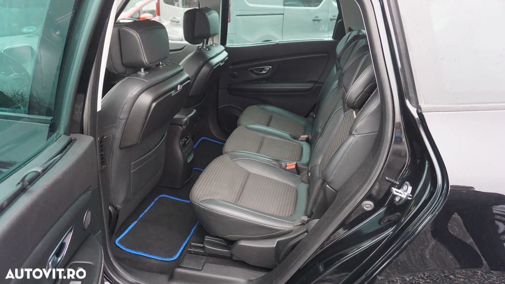 Renault Grand Scenic ENERGY TCe 130 BOSE EDITION - 9