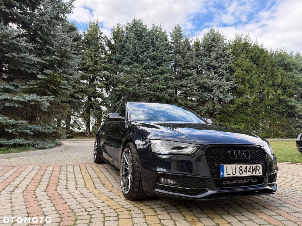 Audi A4 Limousine - 14