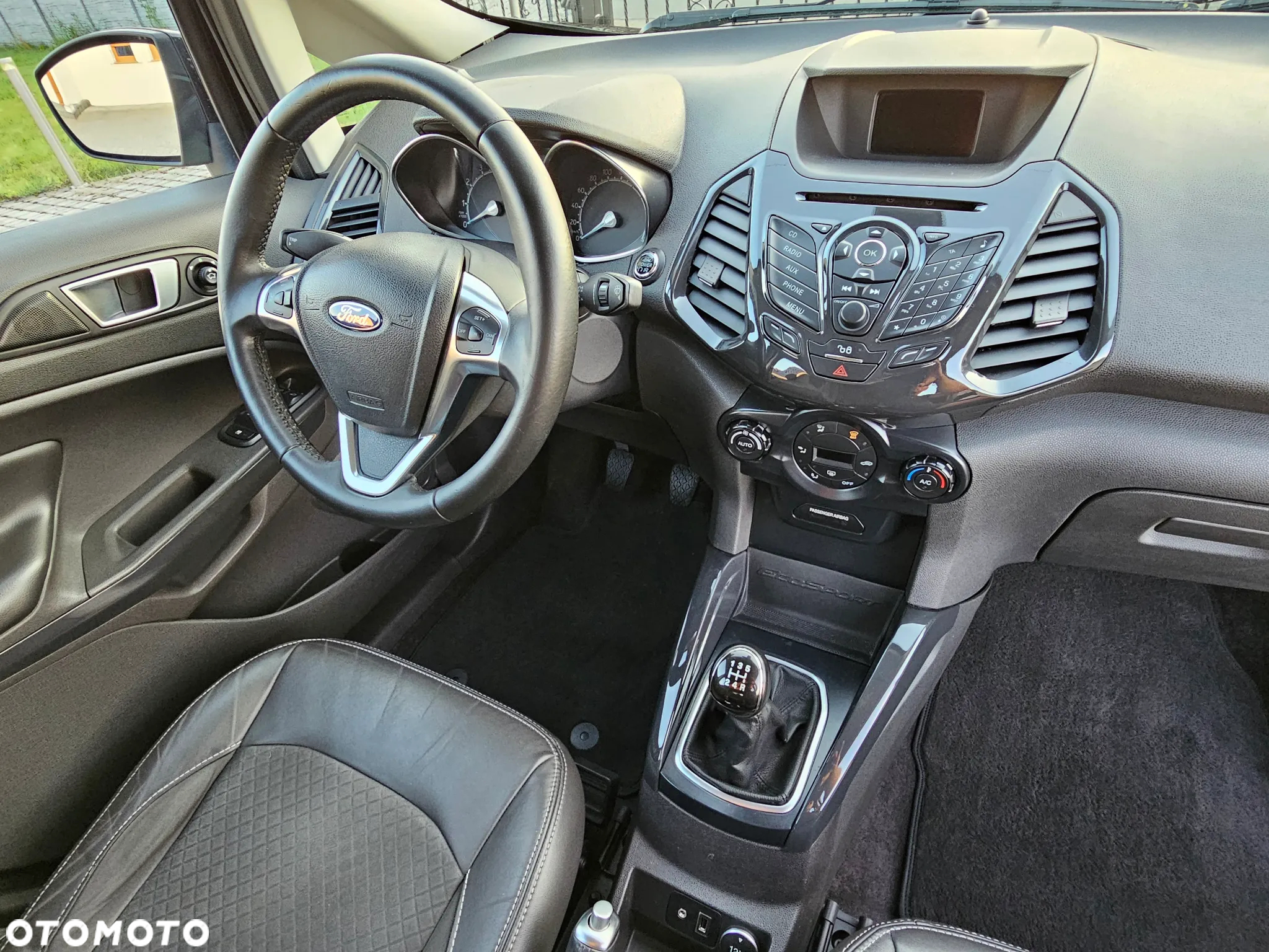 Ford EcoSport 1.0 EcoBoost TITANIUM - 33
