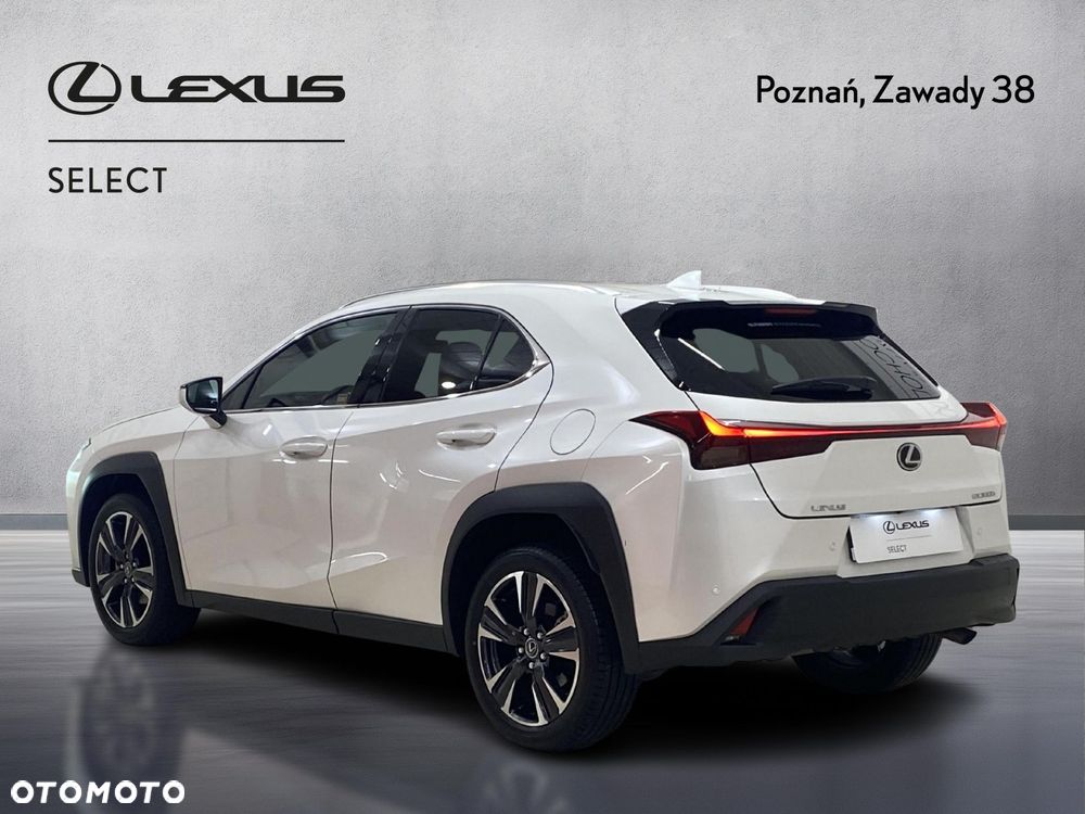 Lexus UX 300h Business - 9