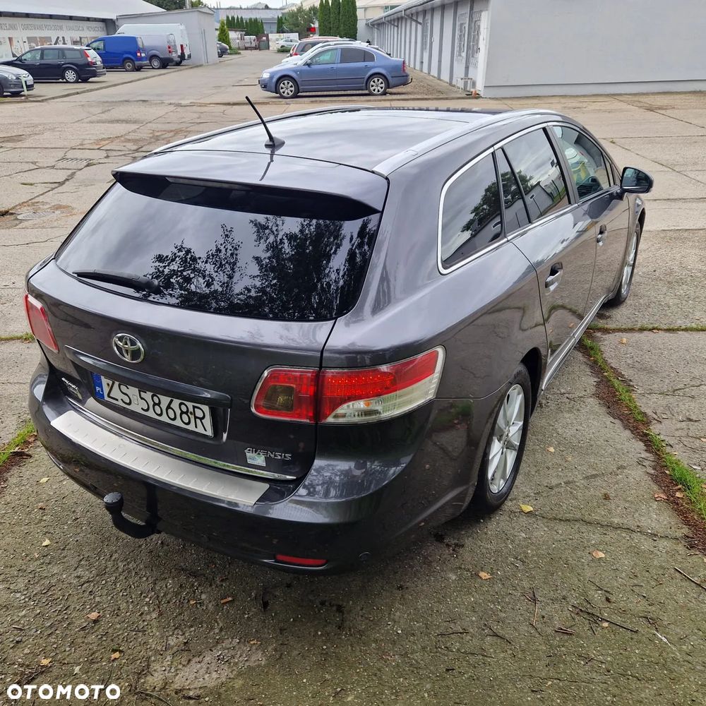 Toyota Avensis 2.0 Sol plus EU5 MS - 7