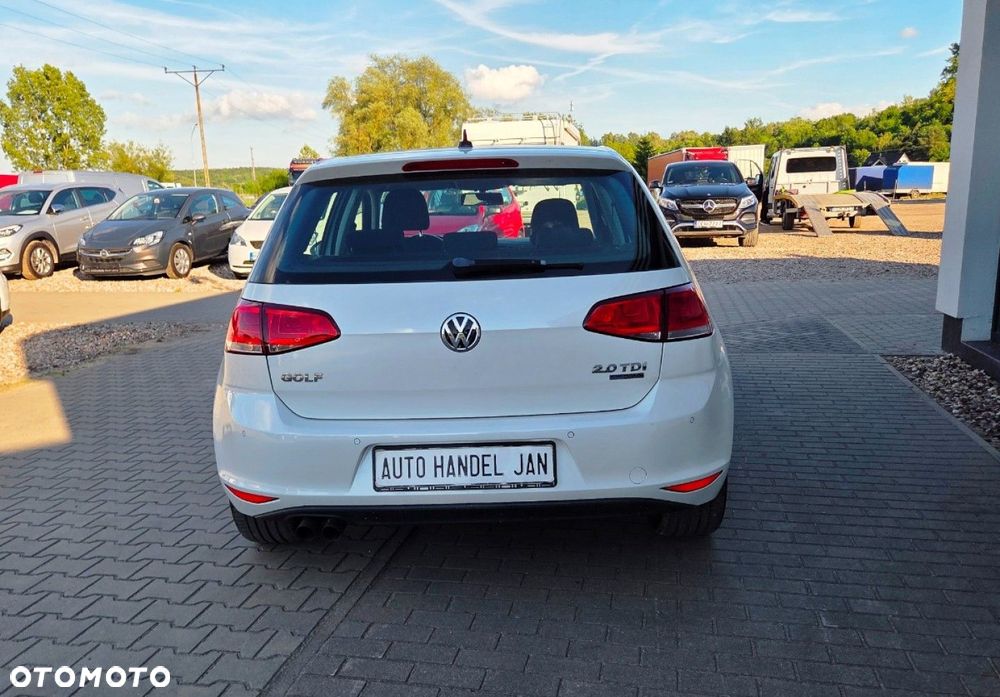 Volkswagen Golf - 18