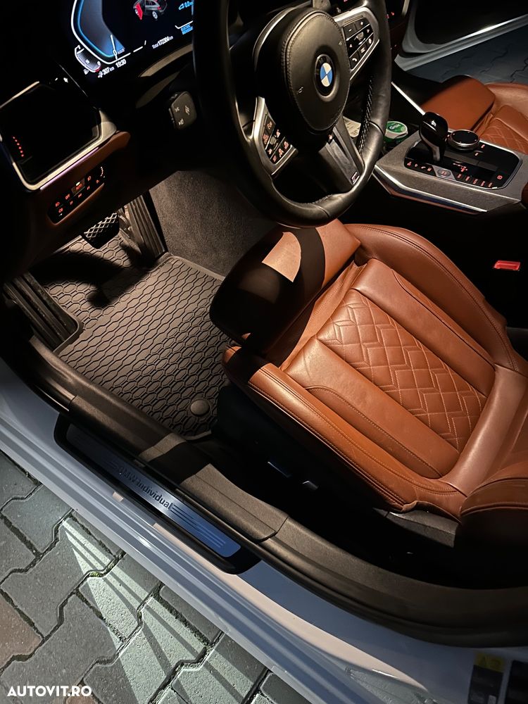 BMW Seria 3 330e Aut. Luxury Line - 22