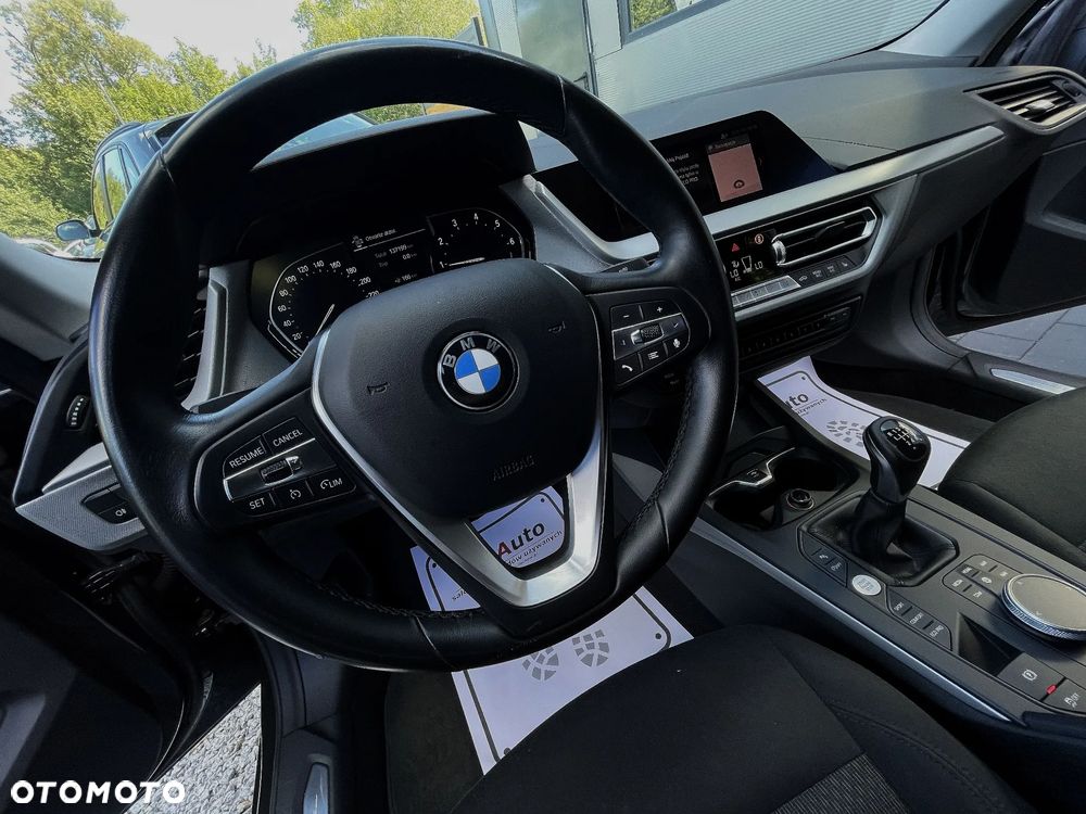 BMW Seria 2 218i Business Edition - 27