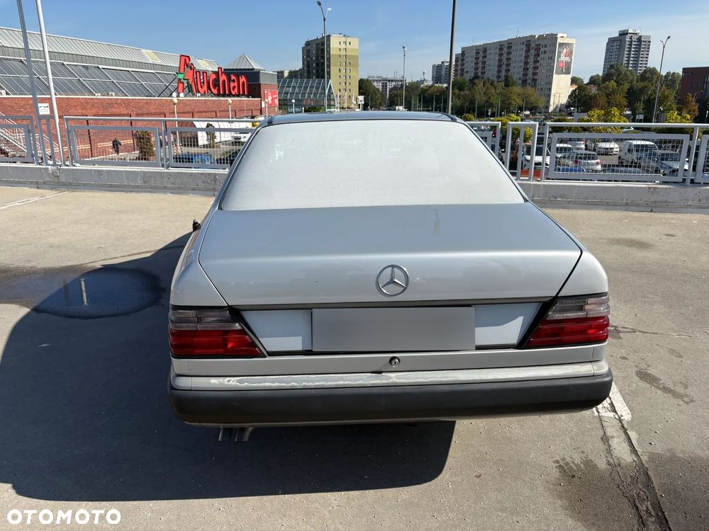 Mercedes-Benz W124 (1984-1993) - 4