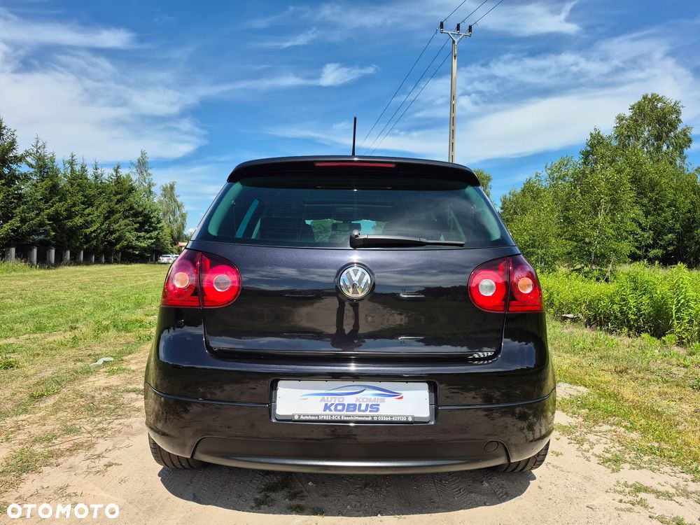 Volkswagen Golf 2.0 FSI Speed - 31
