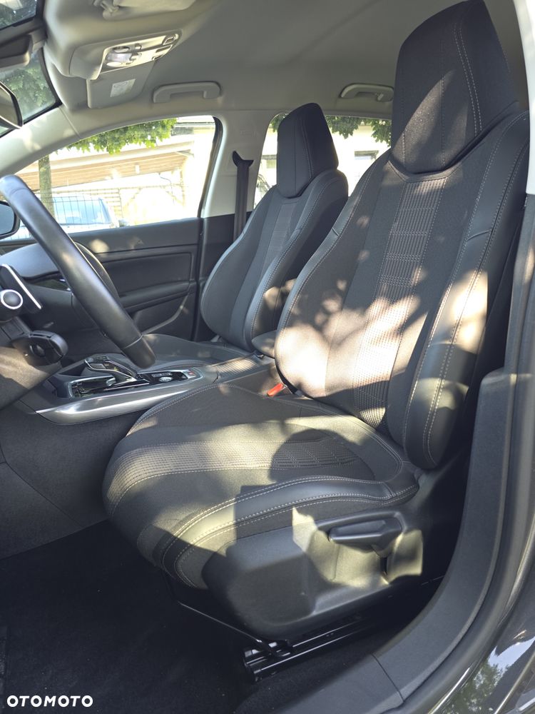 Peugeot 308 1.2 PureTech GPF Allure S&S EAT8 - 21