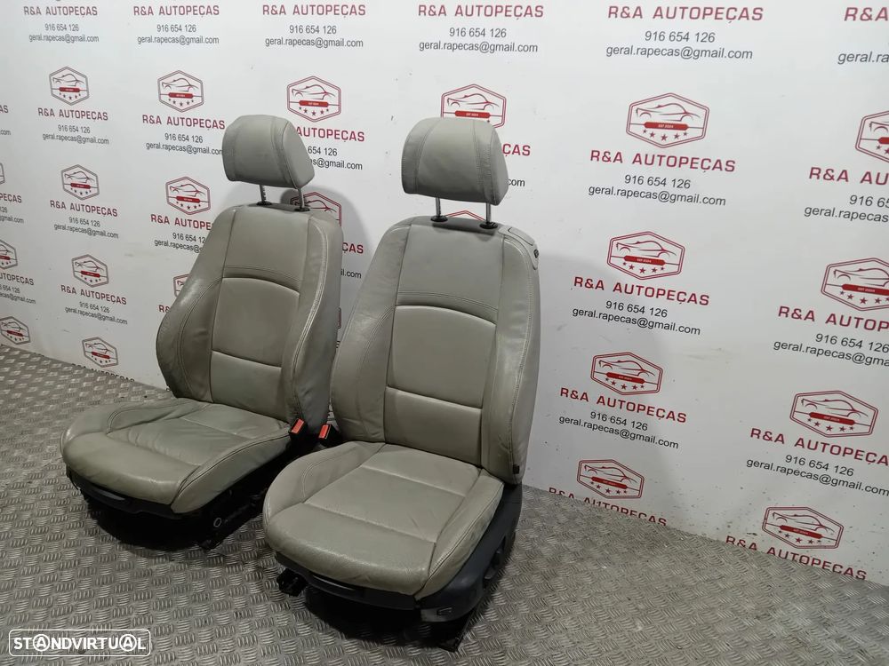 conjunto de Bancos BMW Serie 3 E92 Pack M Coupe em Pele - 16