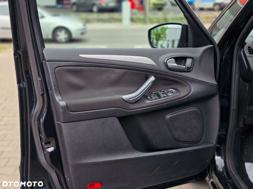 Ford S-Max - 20