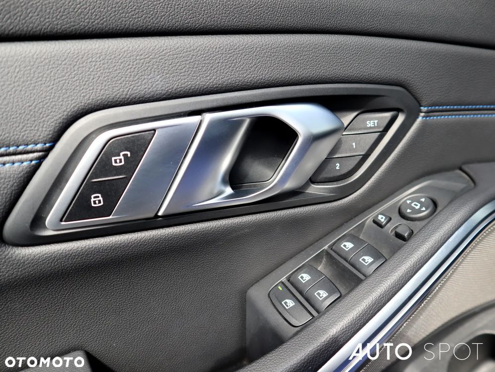 BMW Seria 3 M340i xDrive sport - 15