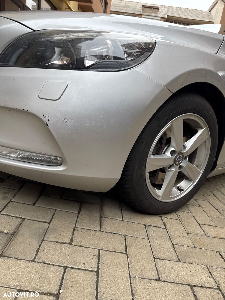 Volvo V40 D3 Aut. Summum - 16