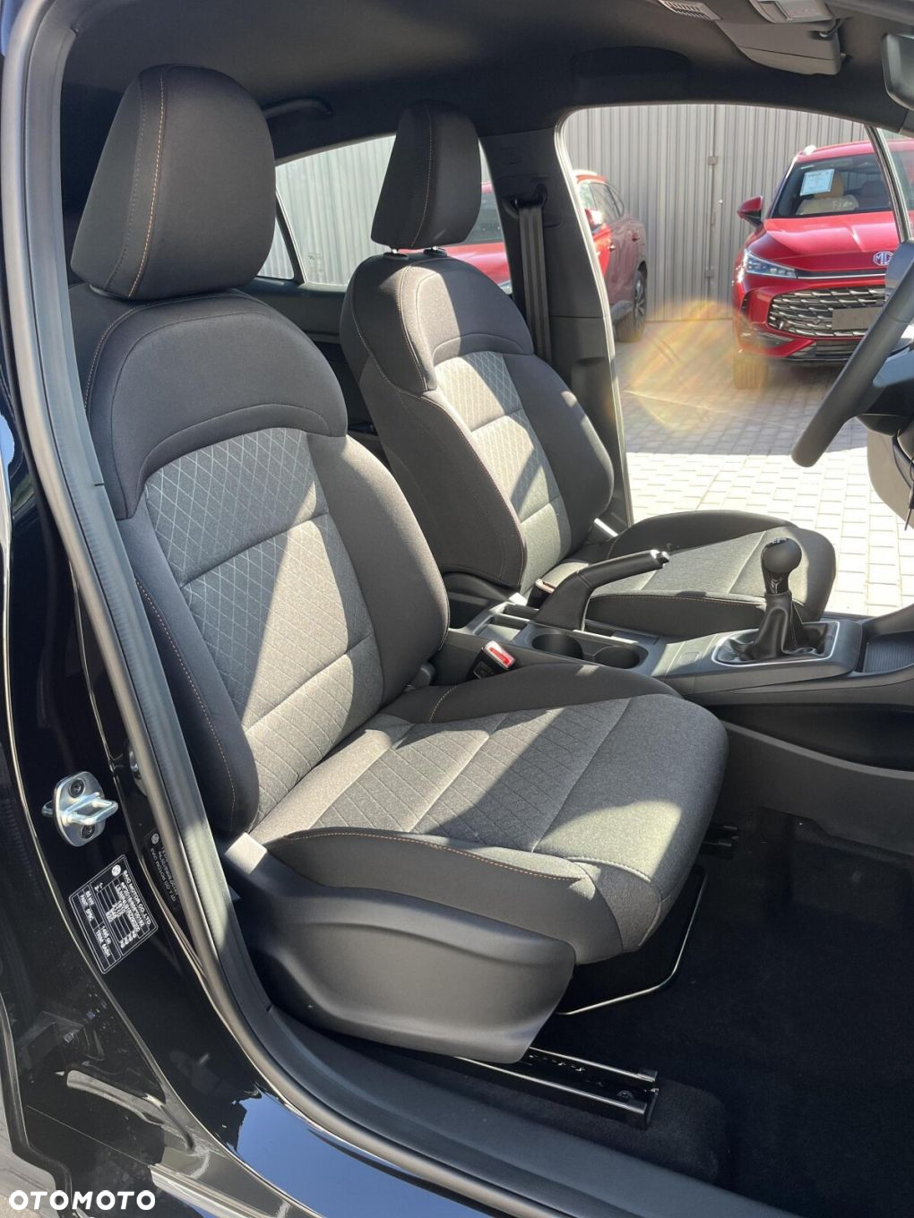 MG MG3 1.5 Standard - 16