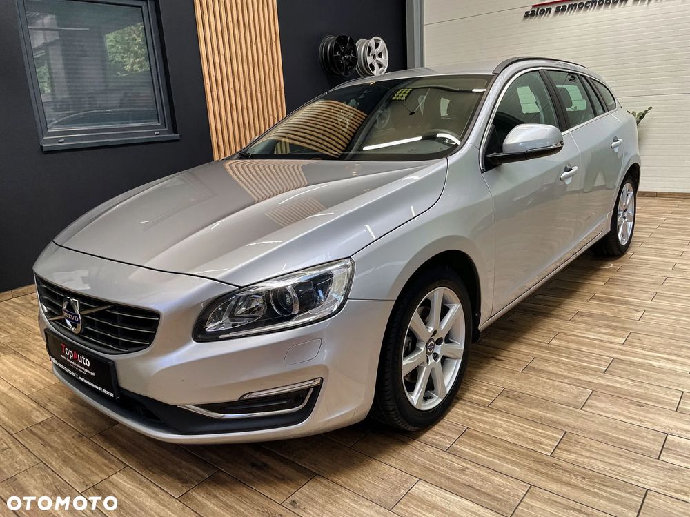 Volvo V60 D4 Geartronic Momentum - 13