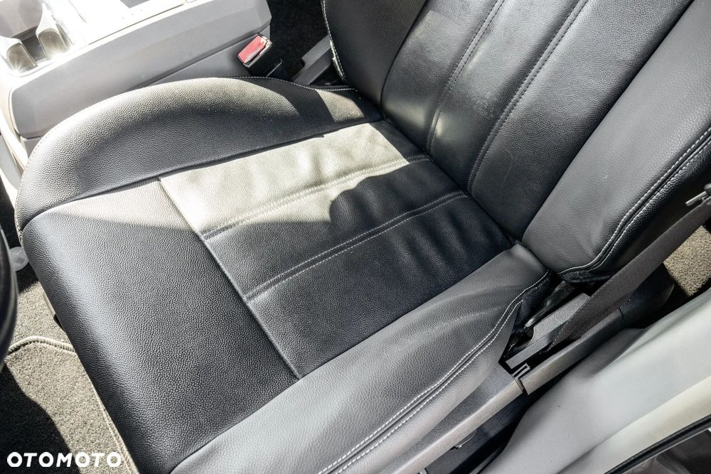 Chrysler Town & Country 3.6 Limited - 24