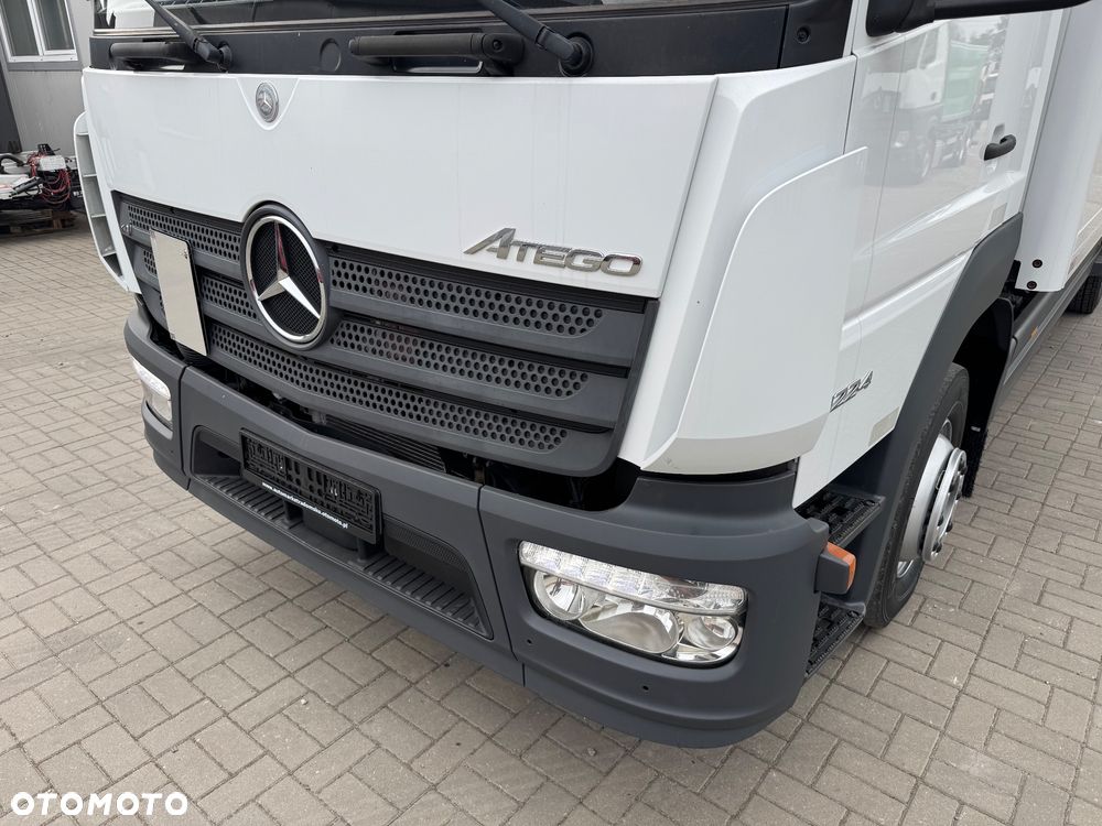 Mercedes-Benz ATEGO - 14