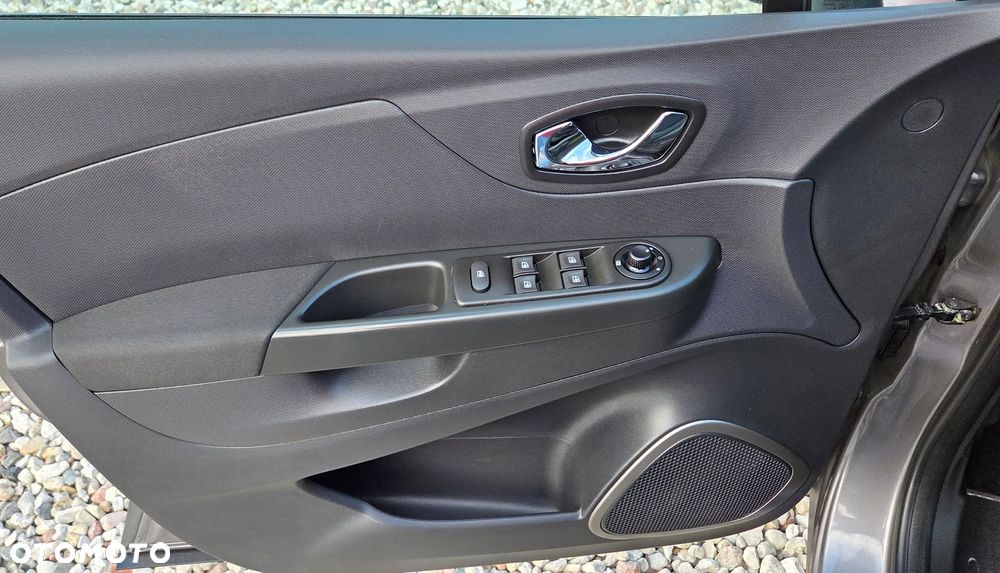 Renault Captur ENERGY TCe 90 Start&Stop Intens - 17