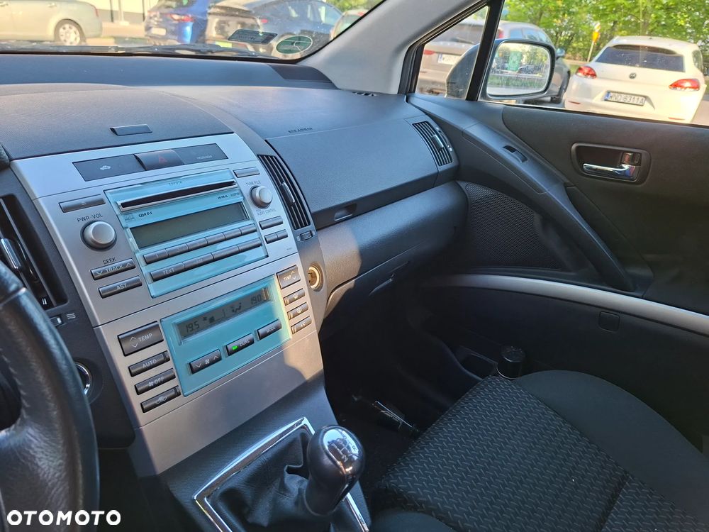 Toyota Corolla Verso 1.8 Gold + 7os - 14