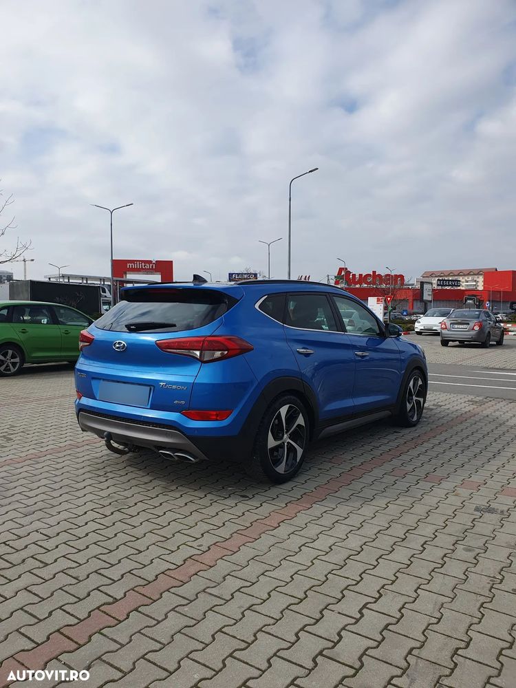Hyundai Tucson 2.0 CRDI 4WD Automatik Style - 9