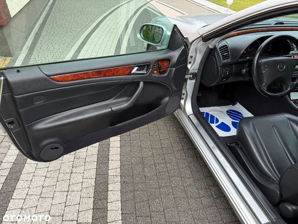 Mercedes-Benz CLK 320 - 20