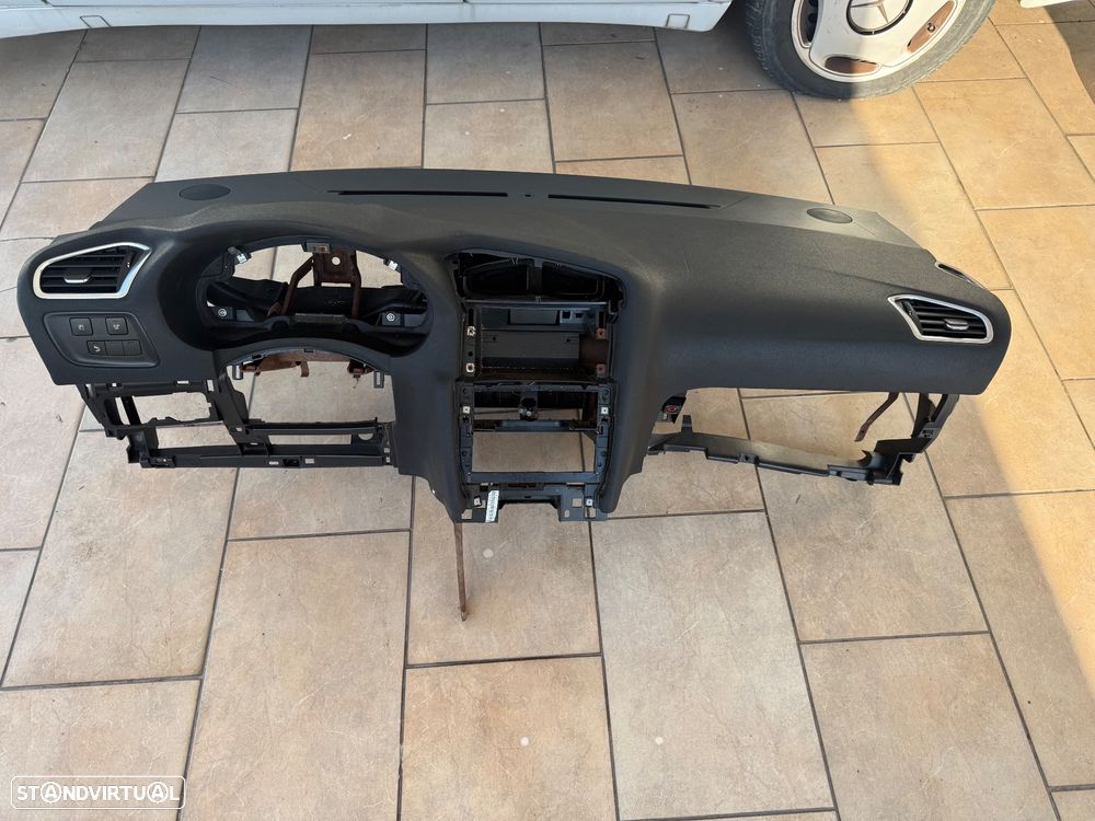 Citroen DS4 tablier - 1