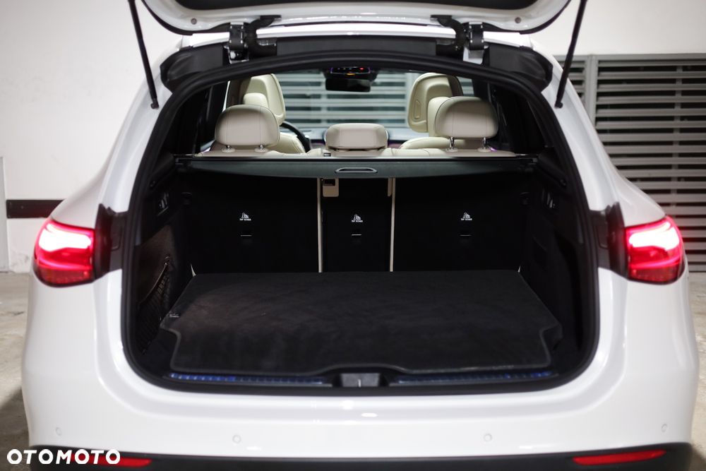 Mercedes-Benz GLC 350 e 4Matic 7G-TRONIC Exclusive - 36