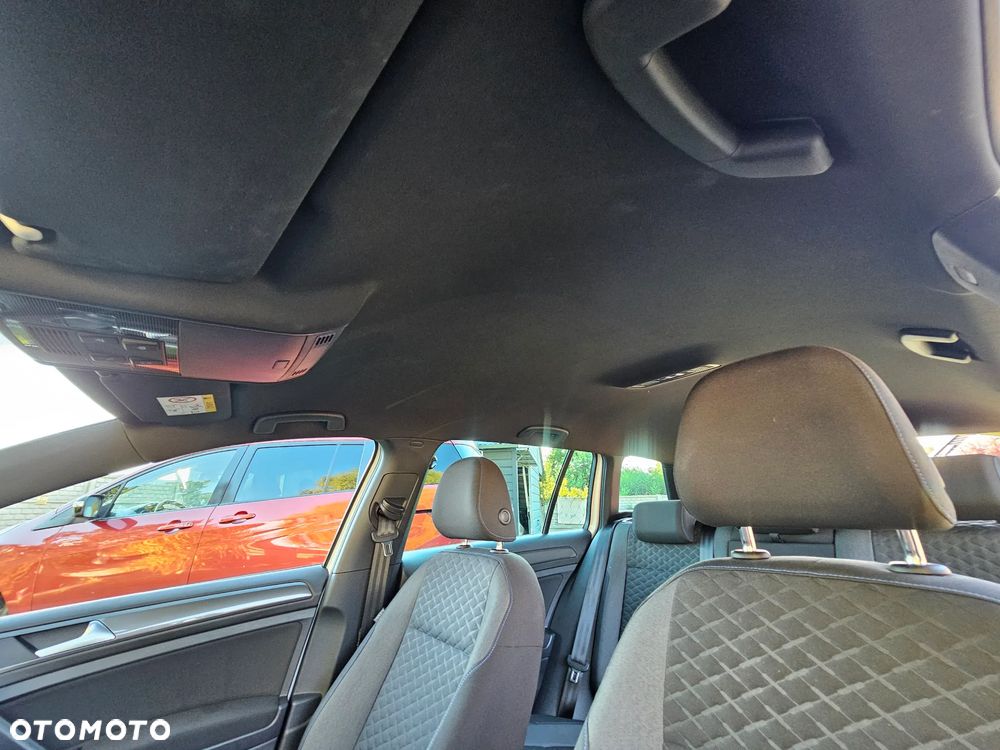 Volkswagen Golf - 20